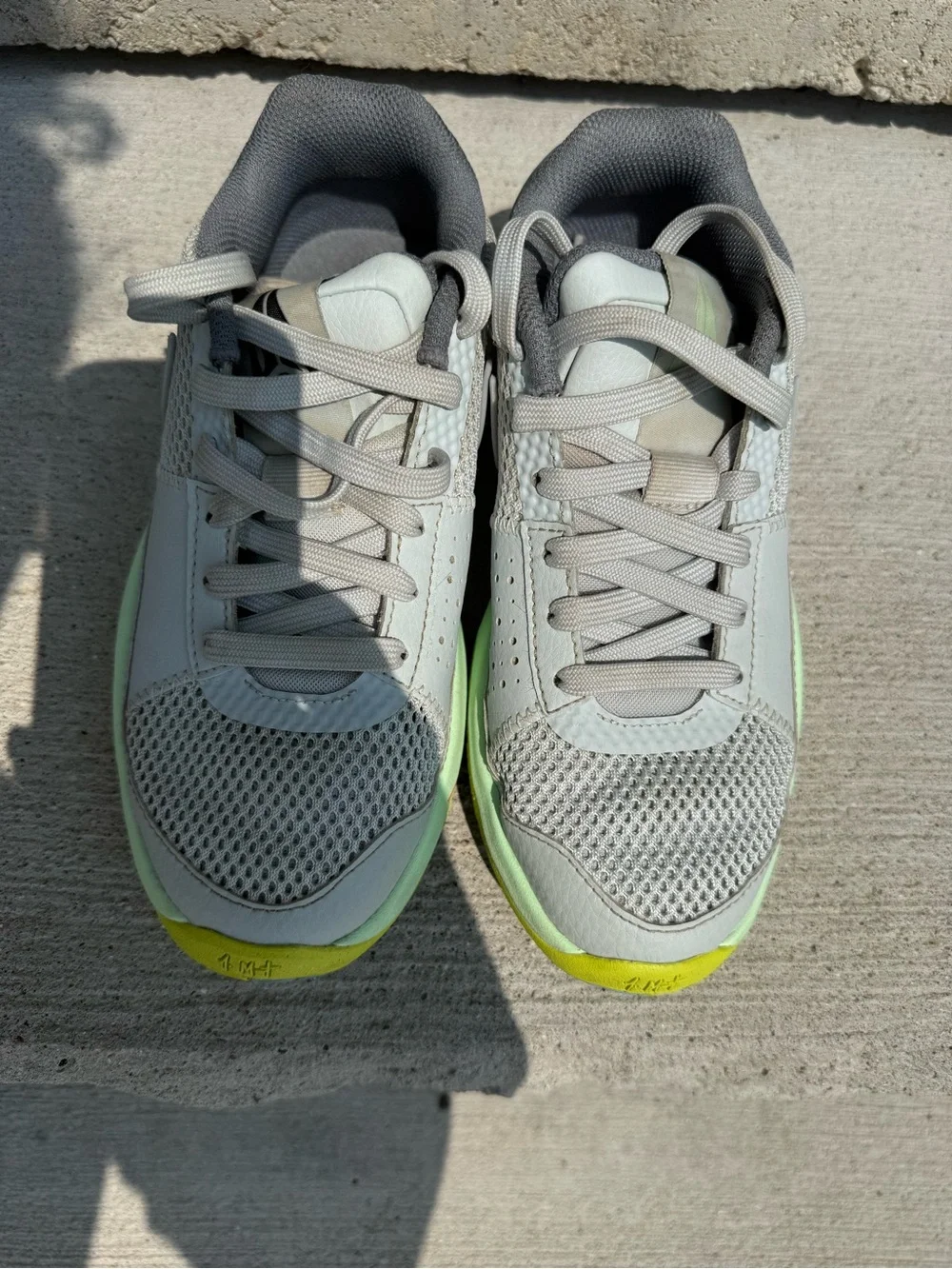 Nike Ja Morant Ja 1 Flash Basketball Shoe, youth size 3.5
